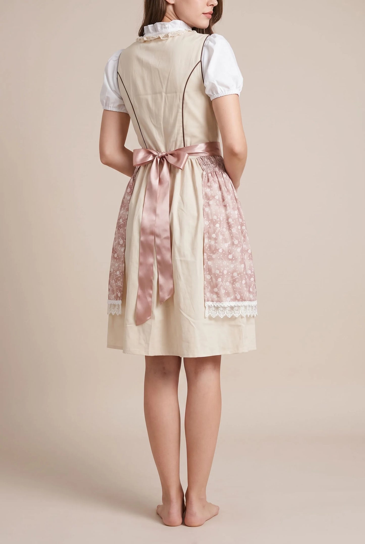 WiesnStyle | Traditionelles Dirndl Mit Schürze