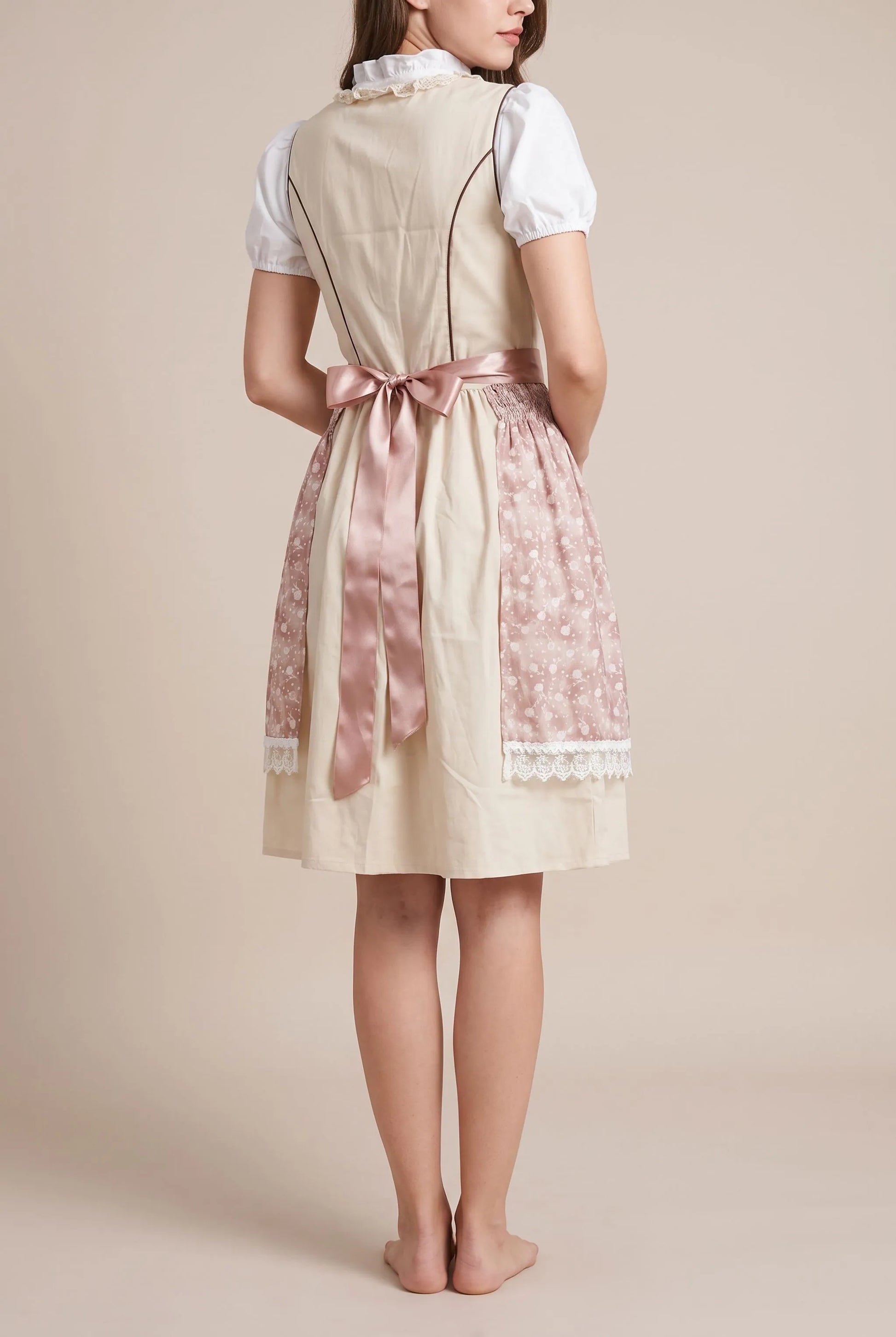 WiesnStyle | Traditionelles Dirndl Mit Schürze