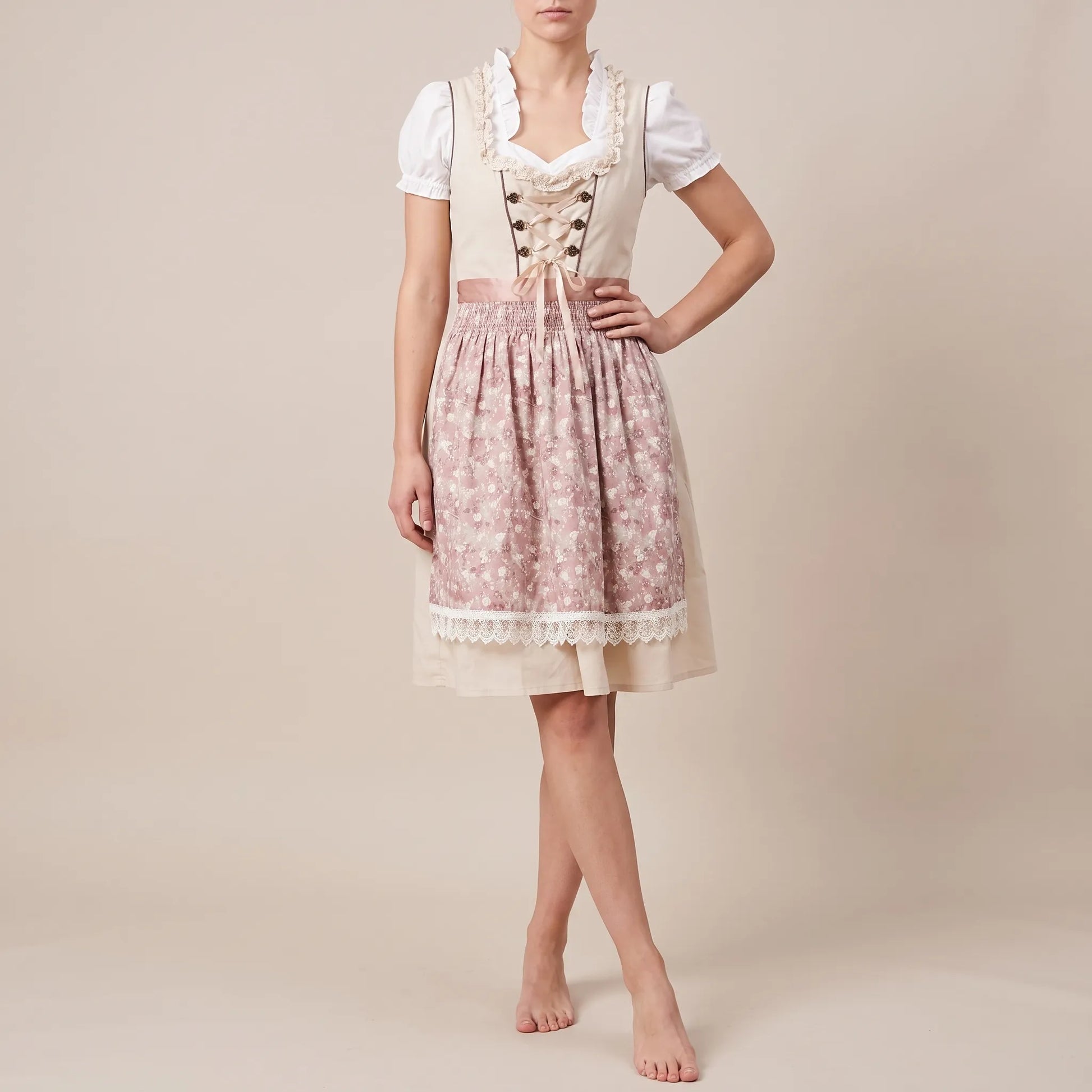 WiesnStyle | Traditionelles Dirndl Mit Schürze
