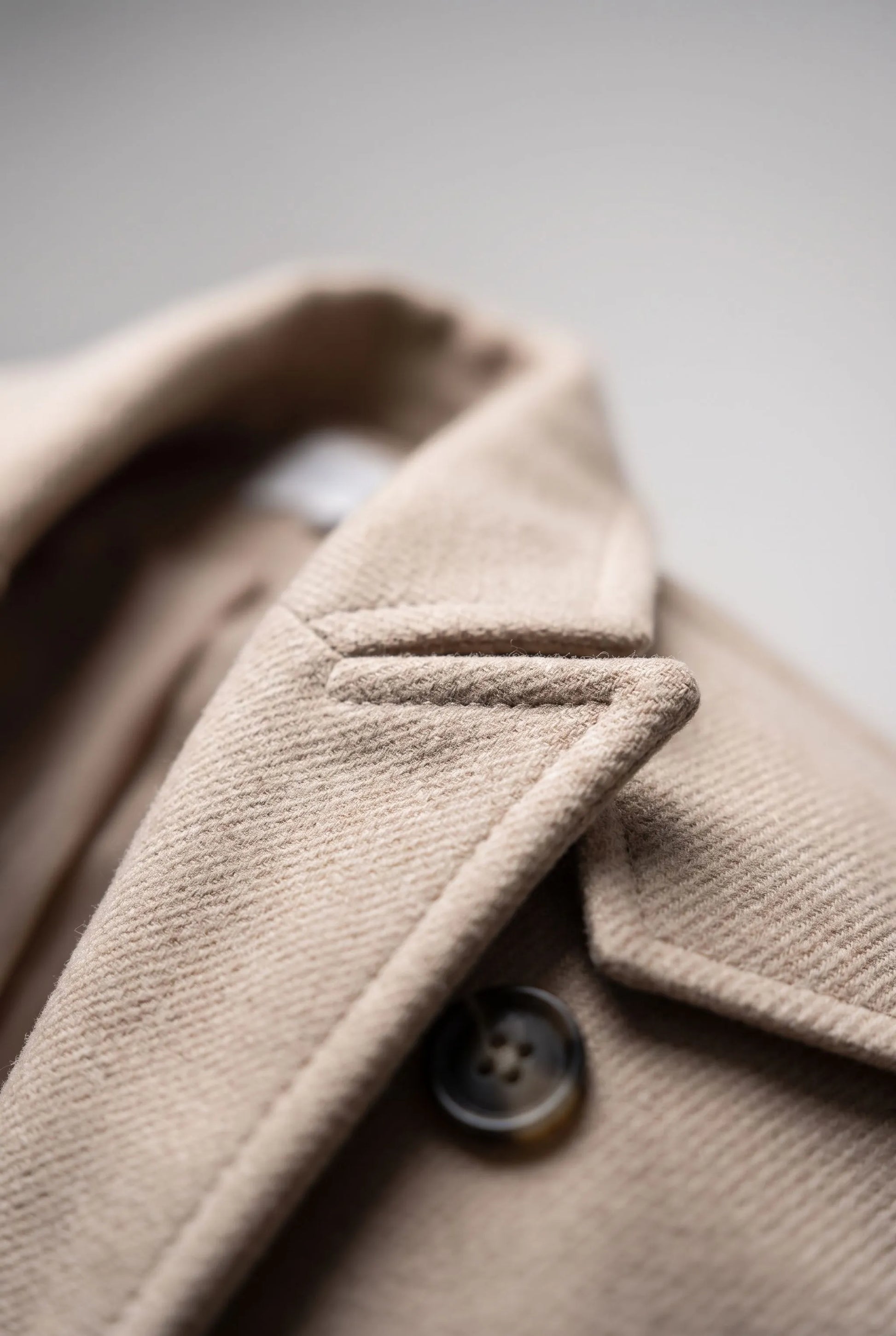 WinterGlow | Langer Eleganter Damen Trenchcoat