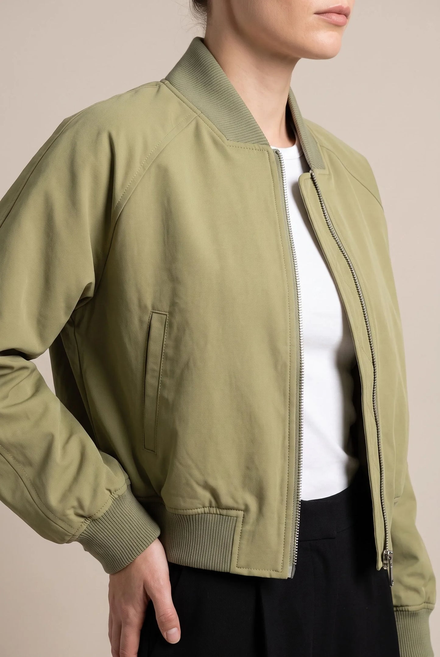Zenth | Kurze Lockere Damen Bomberjacke