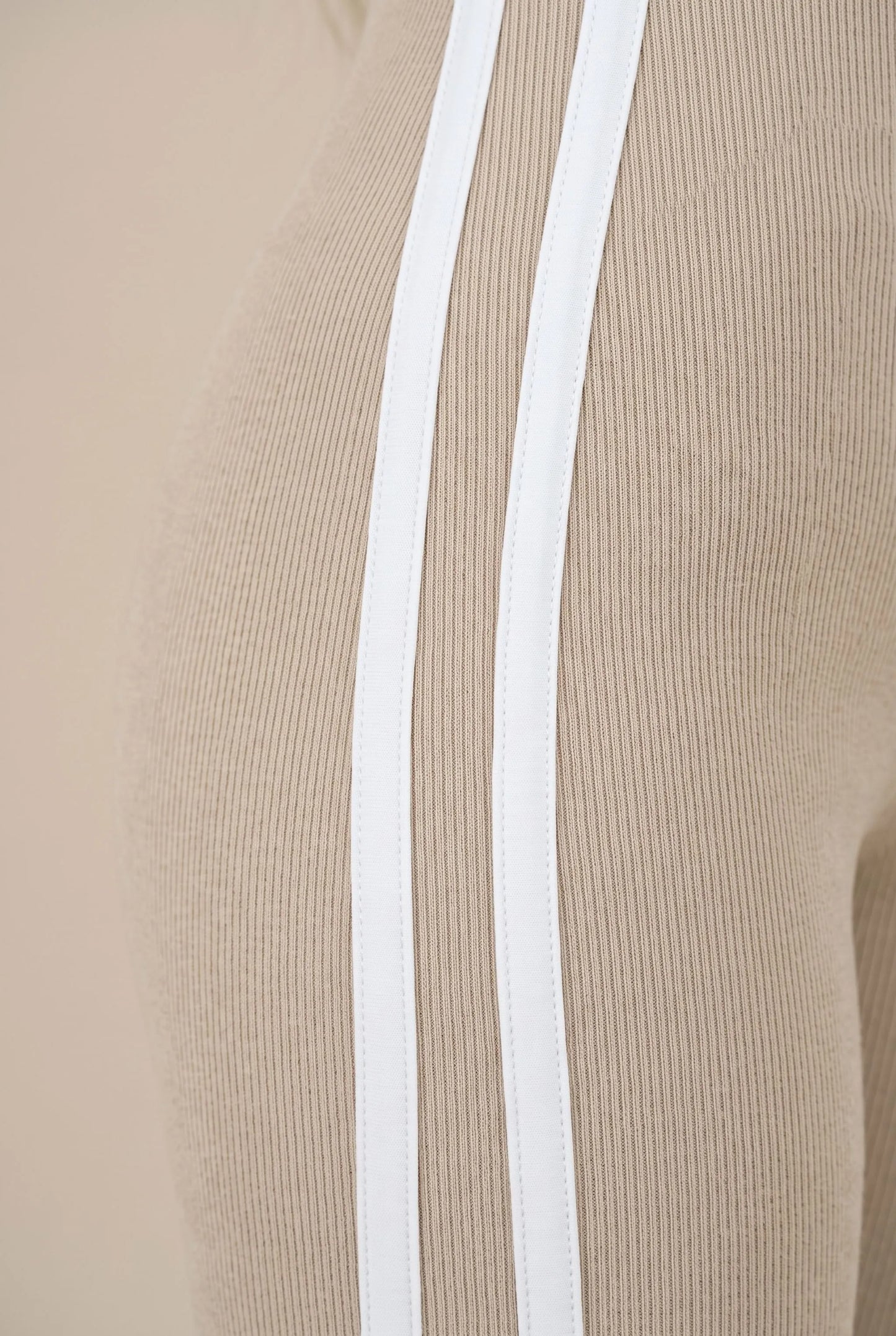 Zipline | Figurbetonter Gerippter Jumpsuit