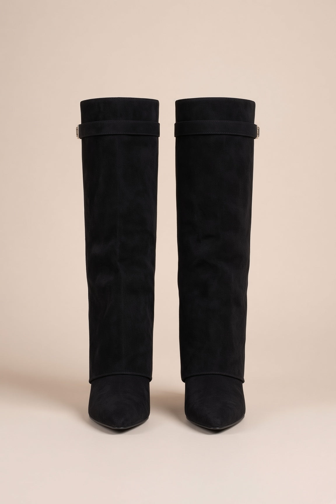 NovaBoot | Flache Kniehohe Stiefel Mit Umschlag